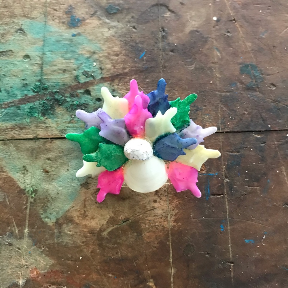 Vintage multicolor floral pin